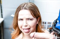 Alina West - Shoplyfter