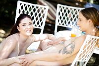 Ophelia Dust & Mia Evans - Viv Thomas