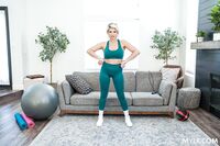 Charli Phoenix - Milf Body