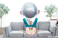 Charli Phoenix - Milf Body