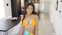Amari Gold - Teens Love Huge Cocks