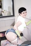 Jade Valentine - Sexy Modern Bull