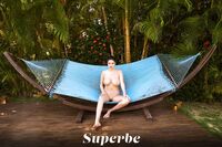 Lola Johnson - Superbe