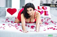 Roxie Sinner - Titty Attack