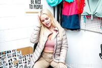 Slimthick Vic - Shoplyfter Mylf