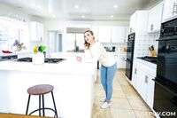 Kenzie Love - UsePOV