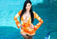 Mona Azar - Cum On My Face