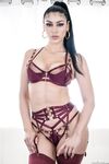 Queenie Sateen - Throated