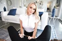 Emma Hix - She Loves Black