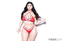 Violet Myers - Vixen