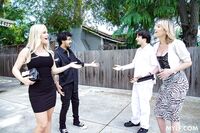 Slimthick Vic , Lindsey Lake - Mom Swap