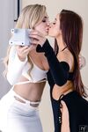 Blake Blossom, Vanna Bardot - Nubile Films