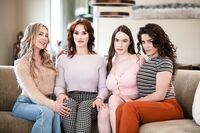 Aiden Ashley, Victoria Voxxx, Hazel Moore, Siri Dahl - Mommy's Girl