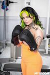 XWife Karen - Milf Body