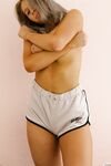 Maddie Crump - Good Mornings (Zishy)