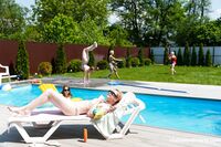 Rebecca Nikson , Nicole Murkovski , Lana Rose , Lina Shisuta , Tea Mint - Club Sweethearts