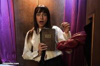 Lana Smalls - Finish Him