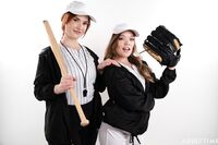 Siri Dahl, Katie Kush - Lez Be Bad