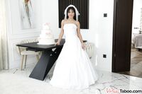 Apolonia Lapiedra - Virtual Taboo