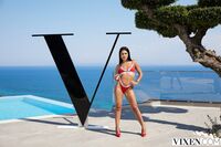 Apolonia Lapiedra - Vixen