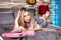 Gypsy Rose - Wankz VR