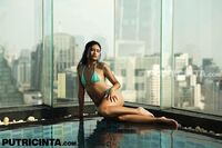 Bua - Hot Desire