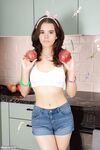 Midia - Showy Beauty