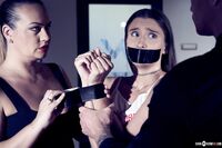 Jane White & Oksana Katysheva - Dark Room VR