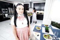 Jay Killa, Beca Barbie - Sis Loves Me