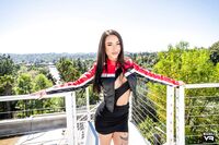 Cara Mella - Wankz VR