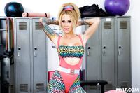 Skylar Snow, Sarah Jessie, Cali Sweets - Got Mylf