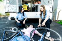 Skylar Snow, Alexa Chains - Mylf Singles