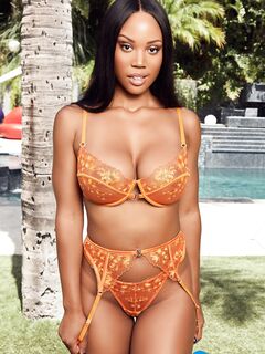 August Skye - BaDoink VR