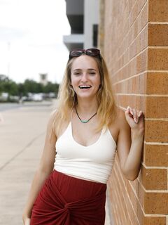 Athena Fleurs Has Shopping Vibes (Zishy)