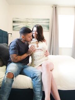 Alyx Star - Big Naturals