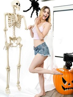 Mia Kay, Molly Little - Bratty Sis