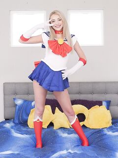 Cecelia Taylor - Tiny4K