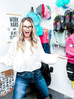 Mandy Rhea - Shoplyfter Mylf