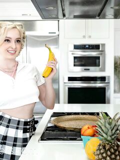 Lexi Lore - VR Bangers