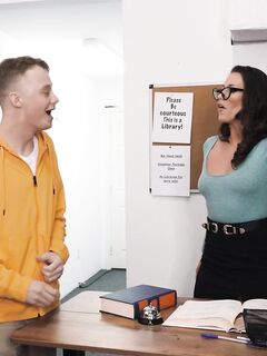 Slay Savage, Krissy Knight - Lil Humpers