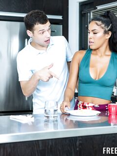 Maya Farrell - Freeuse Fantasy