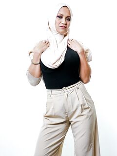 Jazmine Cruz - Hijab Mylfs