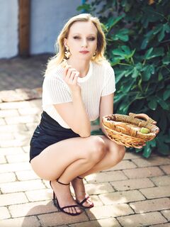 Annie Lysenko - Superbe