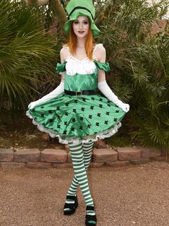 Scarlet Skies - Sinful Feet