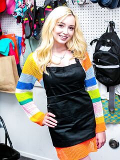 Lexi Lore - Shoplyfter