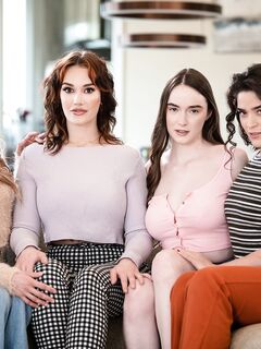 Aiden Ashley, Victoria Voxxx, Hazel Moore, Siri Dahl - Mommy's Girl