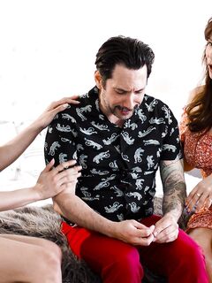 Syren De Mer, Alexis Tae - Dare We Share