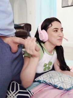 Mandy Muse - Hot Girls Game