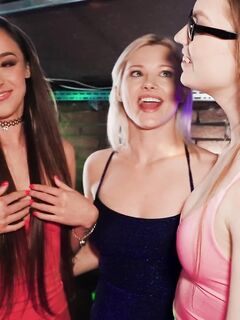 Mia Split - Teens Love Huge Cocks