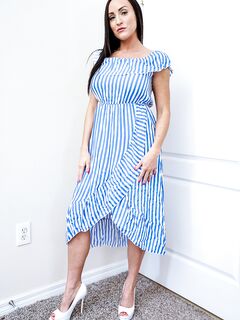 Jasmine Daze , Alyssia Vera - Perv Mom